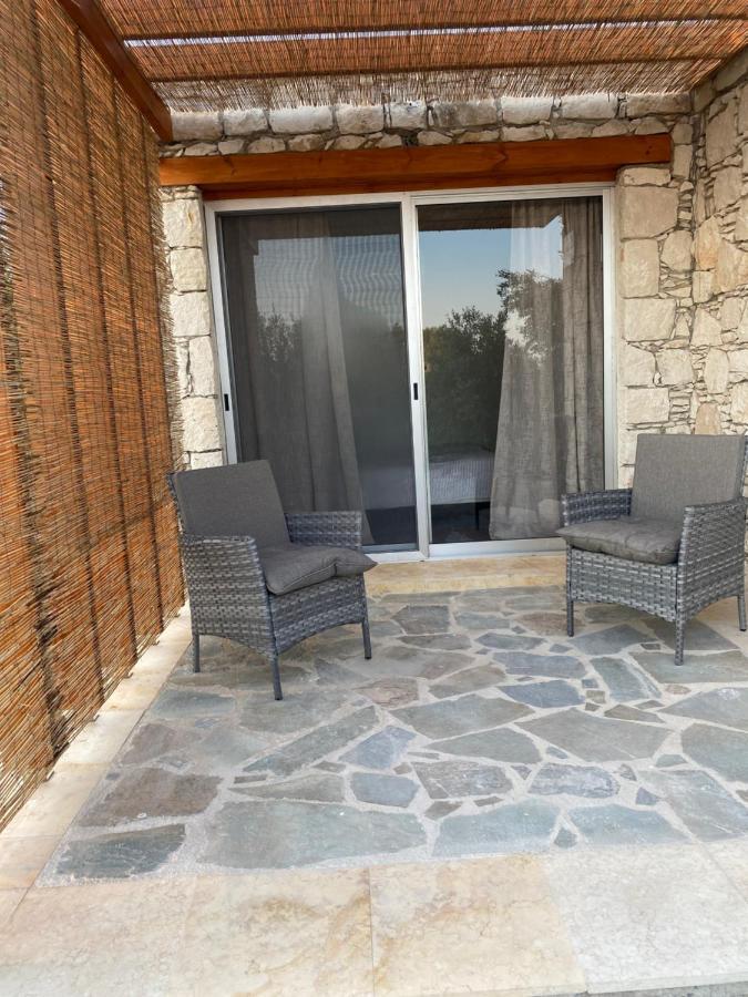 Ammos Luxury Suits And Residences Peyia Exterior photo