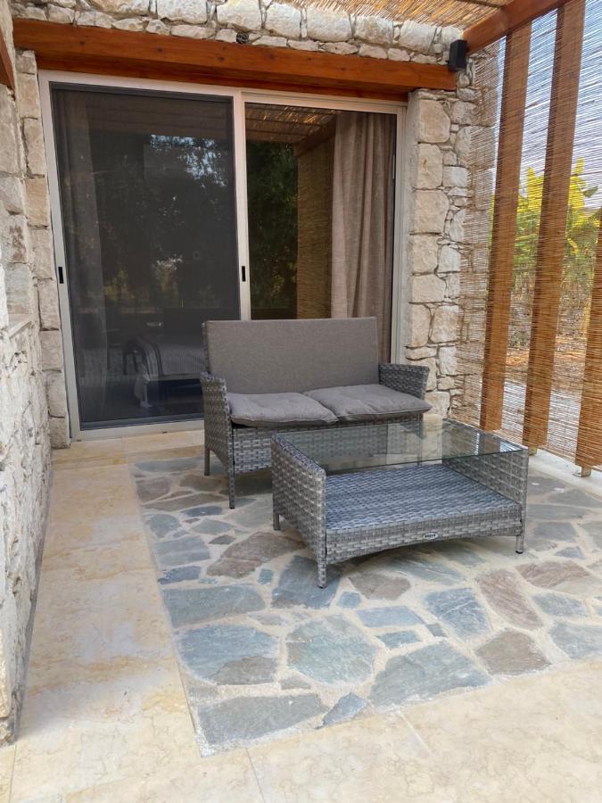 Ammos Luxury Suits And Residences Peyia Exterior photo