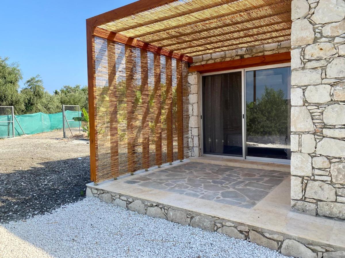 Ammos Luxury Suits And Residences Peyia Exterior photo